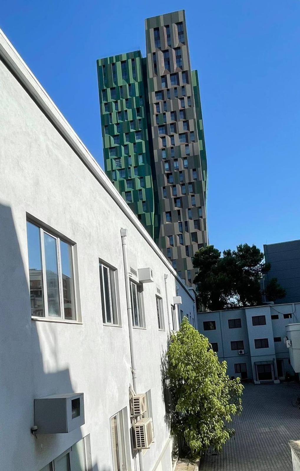 Vintage Apartment In Center Tirana Exterior photo